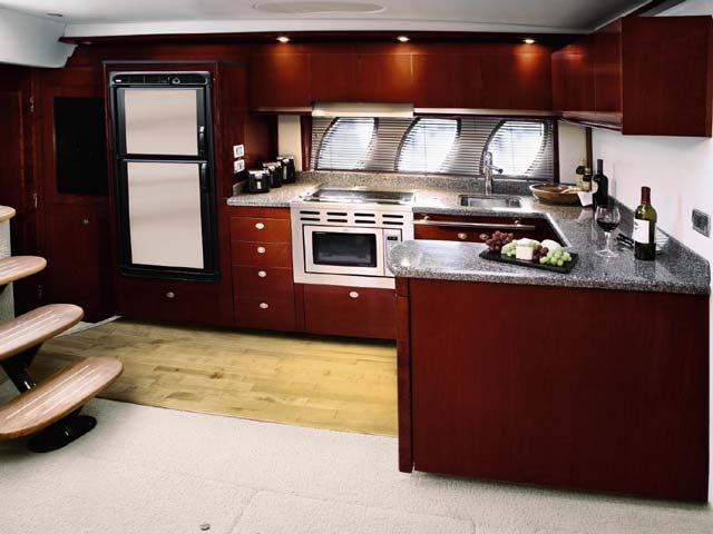 48 ft. Sea Ray New Yacht Charter Cancun