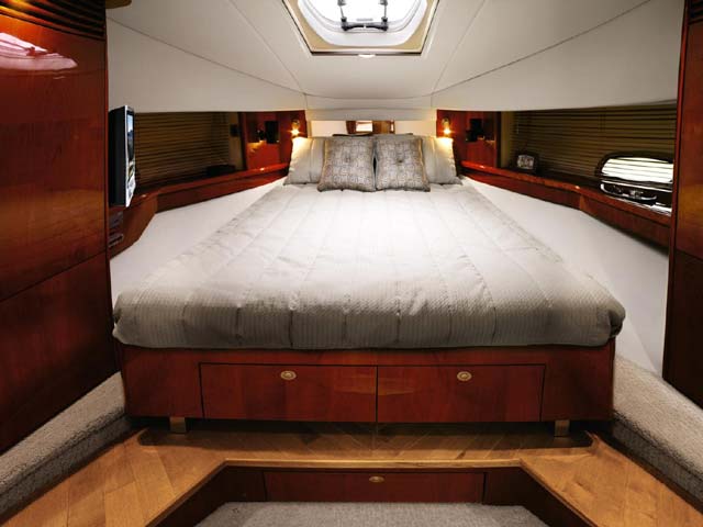 48 ft. Sea Ray New Yacht Charter Cancun
