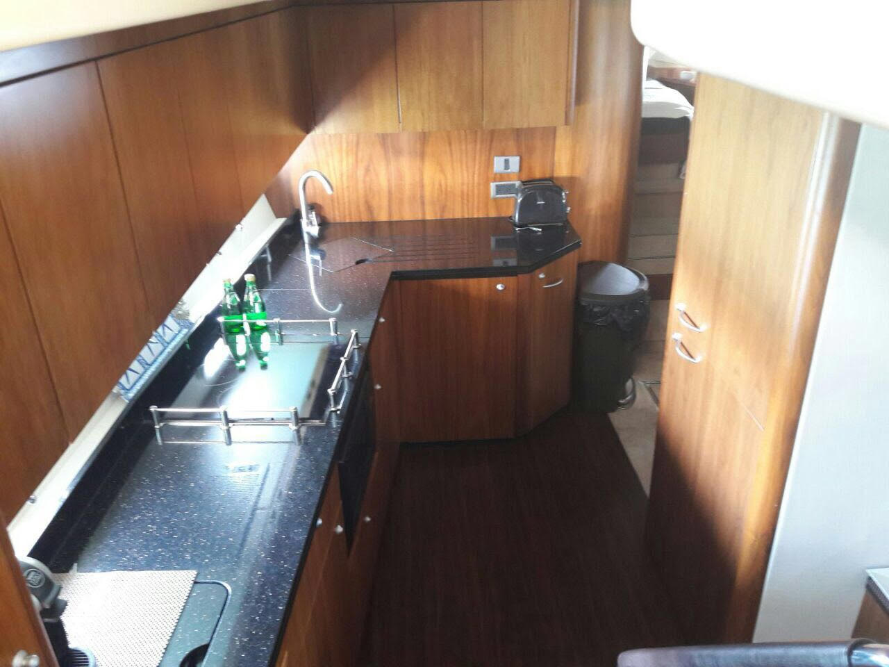 64 Sunseeker Manhathan  Yacht Charter in Cancun