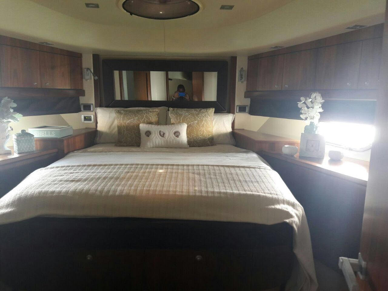 64 Sunseeker Manhathan  Yacht Charter in Cancun