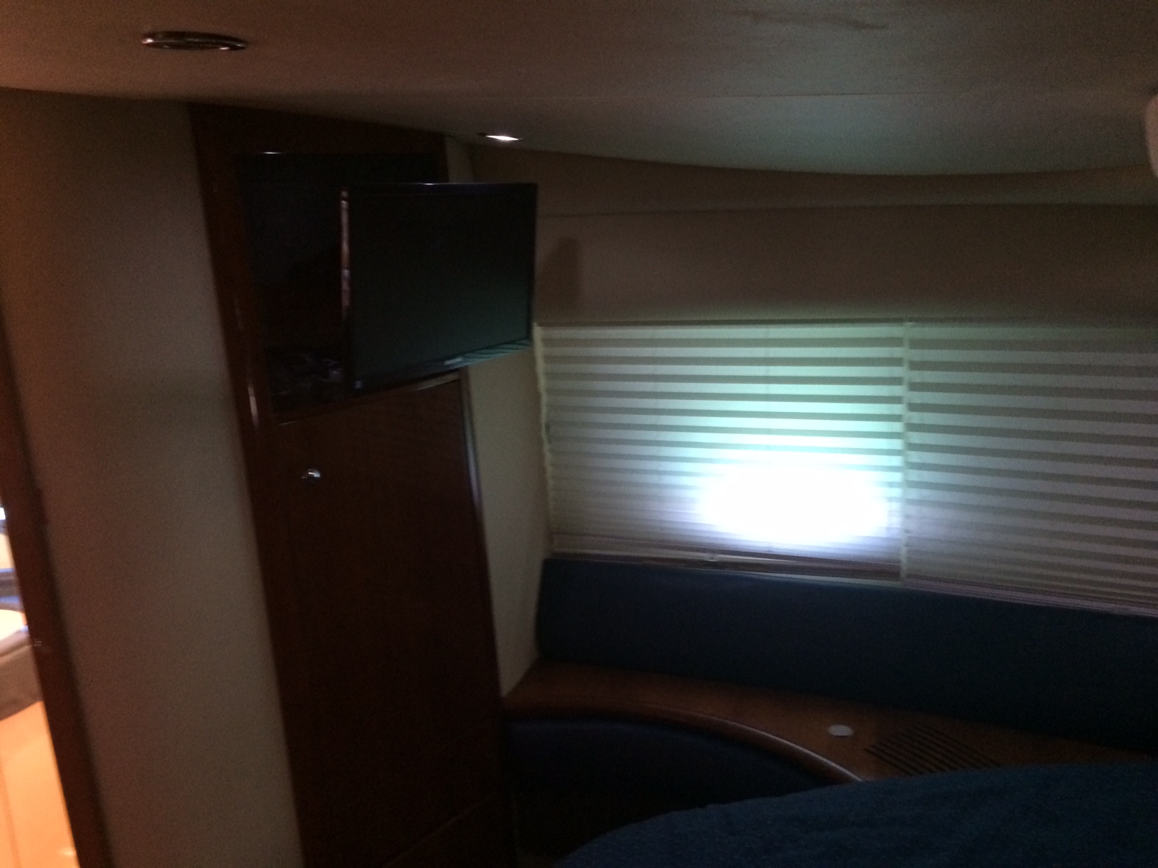 43 ft Azimut 2007 Yacht Charter Cancun