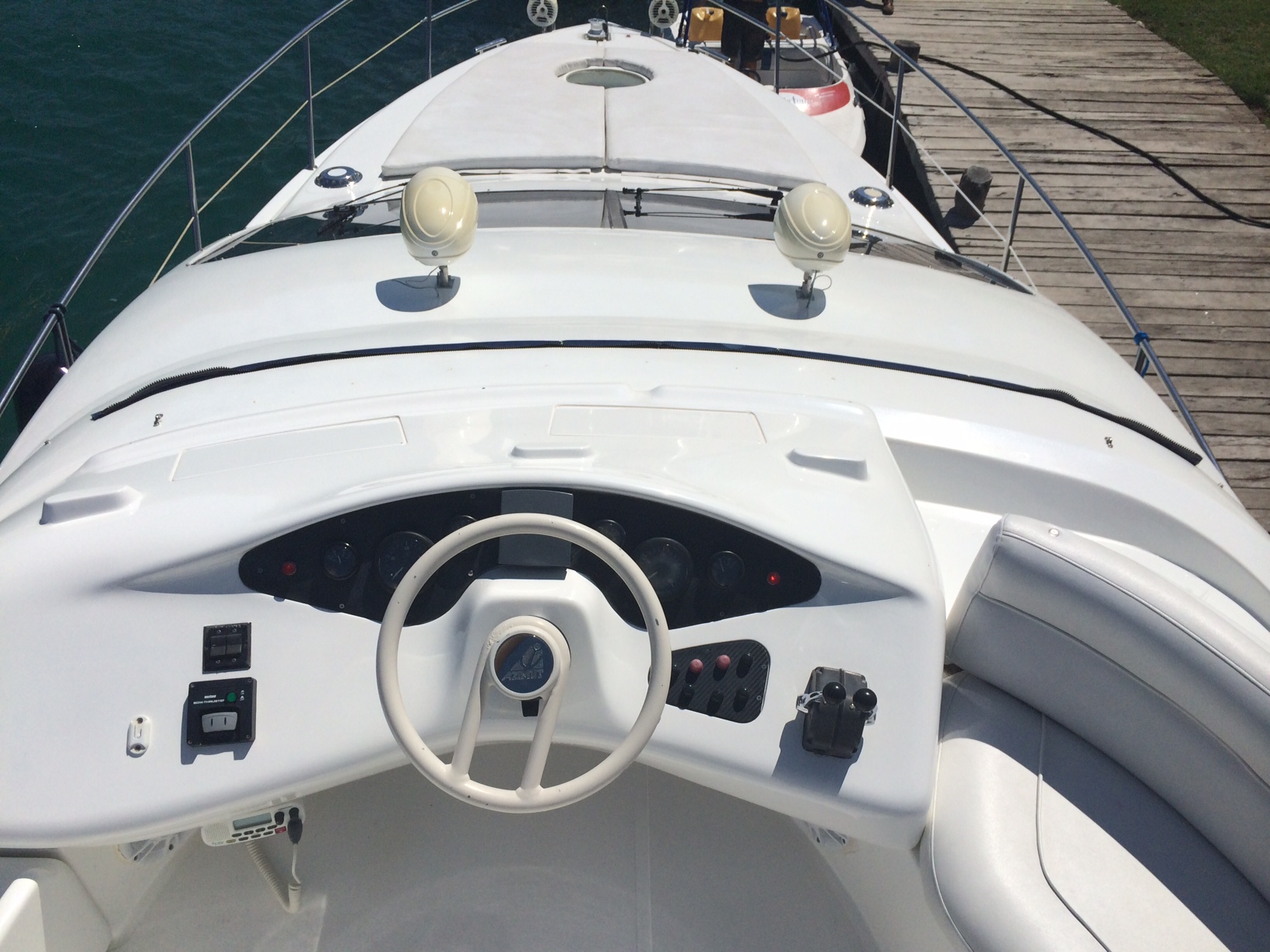 43 ft Azimut 2007 Yacht Charter Cancun