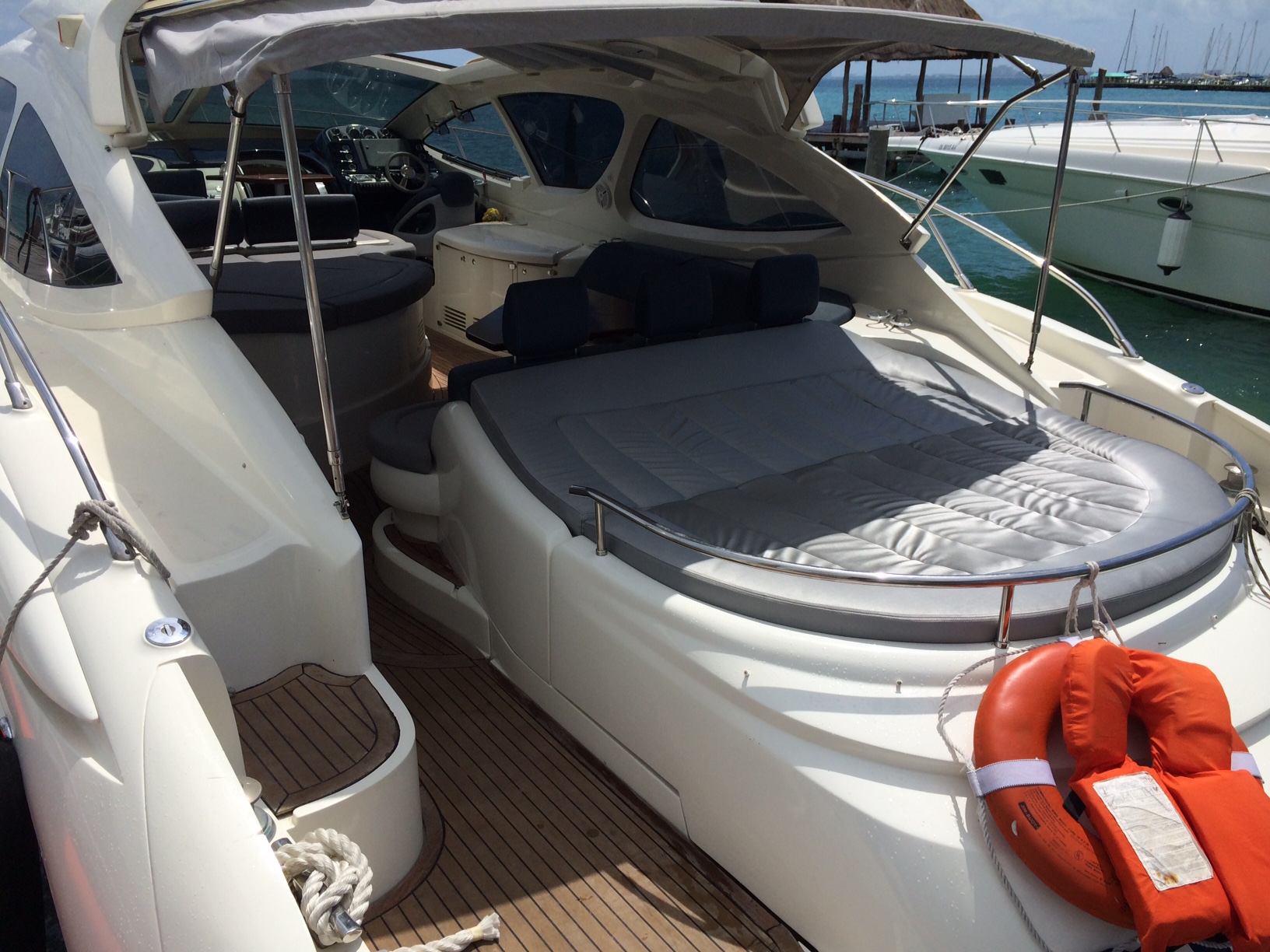 Atlantis 55′ Yacht Rental in Cancun