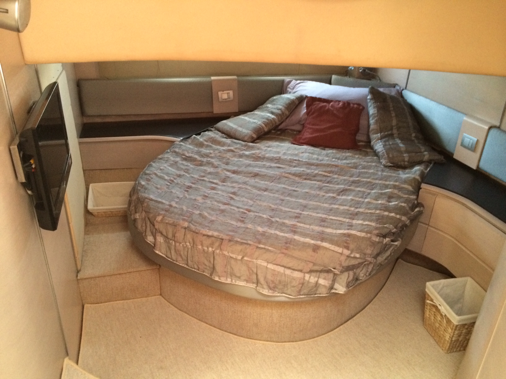 Atlantis 55′ Yacht Rental in Cancun