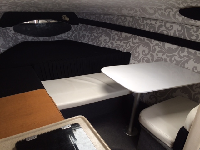 WellCraft 28 feet Cheap boat rental