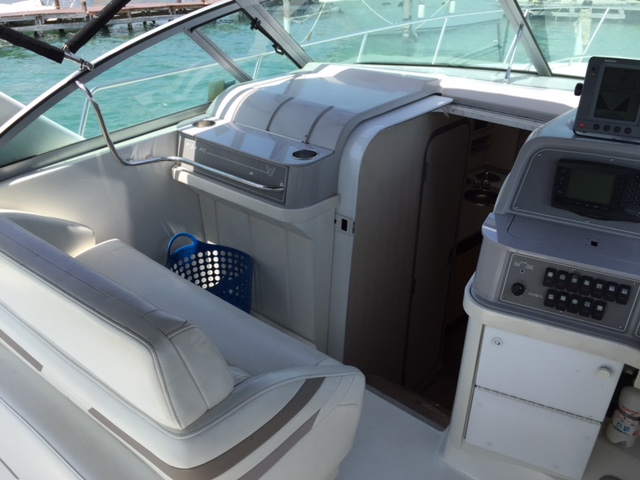 34´ Formula Yacht Charter Cancun