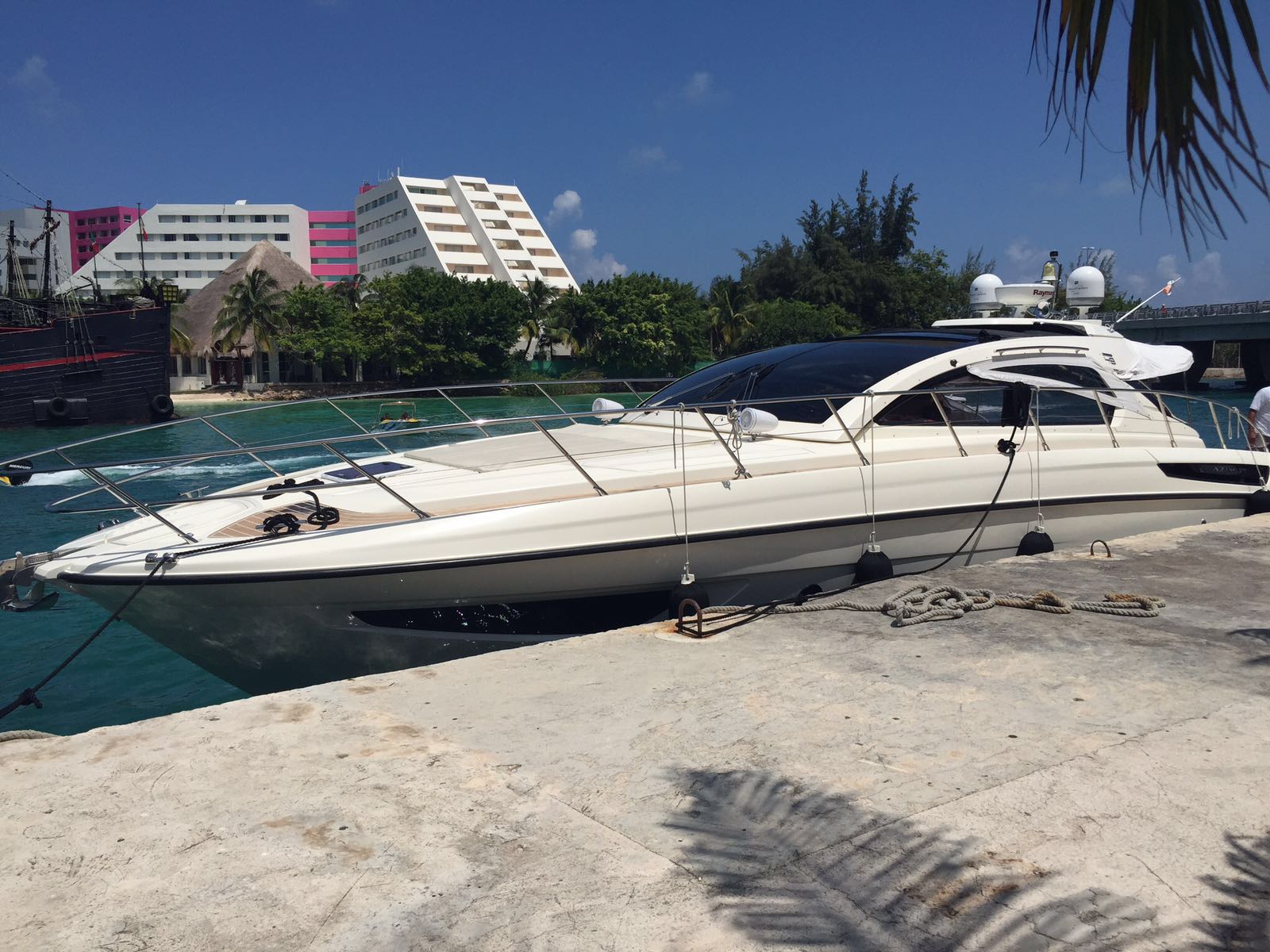 Azimut 48 foot 2013 Yacht rental Cancun