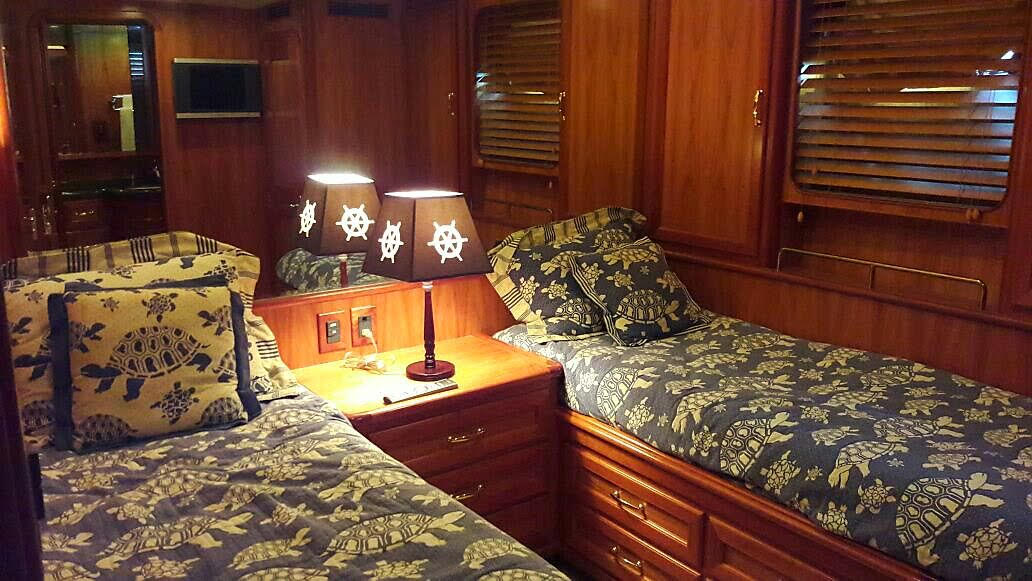 LUXURY BIG YACHT RENTAL CANCUN LARGE PRIVATE CHARTER 16