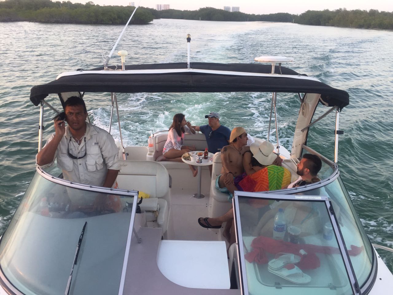 RENTA DE YATES EN CANCUN RINKER 34 14