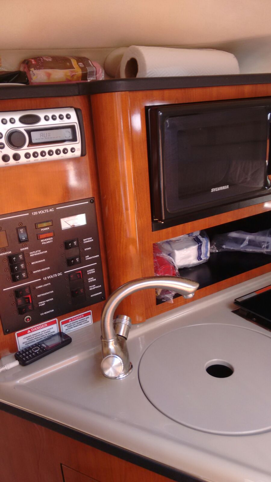 RENTA DE YATES EN CANCUN SEA RAY 24 3