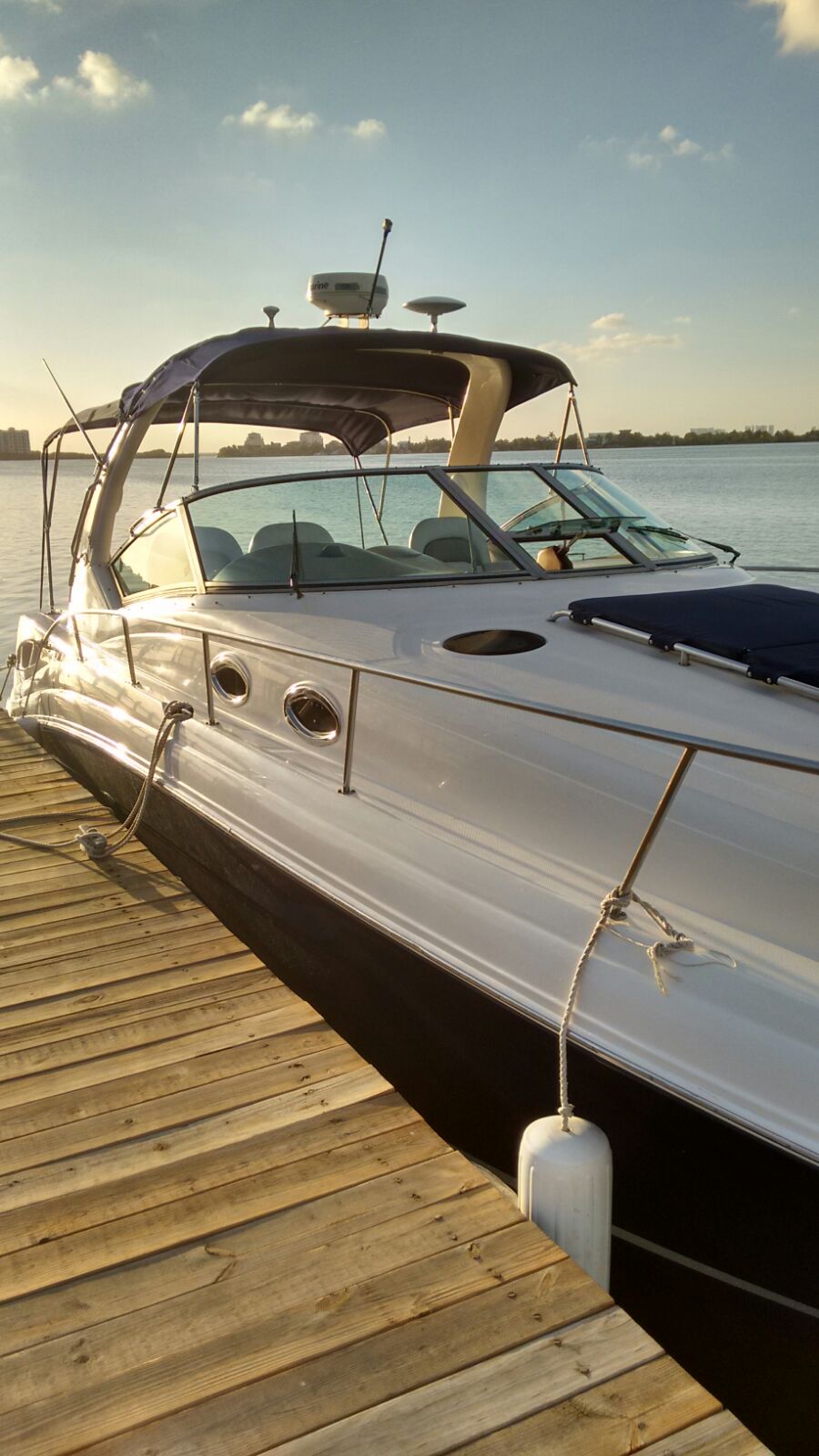 RENTA DE YATES EN CANCUN SEA RAY 37 5