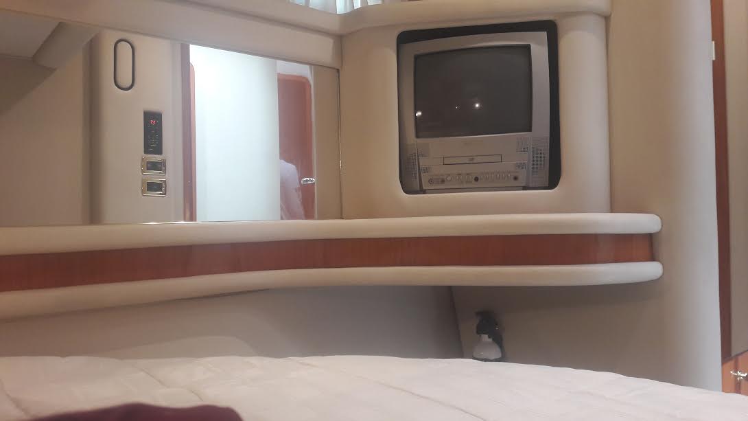 RENTA DE YATES EN CANCUN SEA RAY SEDAN BRIGE 15