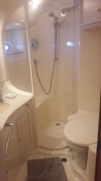 RENTA DE YATES EN CANCUN SEA RAY SEDAN BRIGE 17