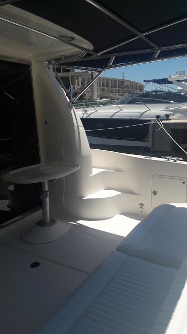 RENTA DE YATES EN CANCUN SEA RAY SEDAN BRIGE 4