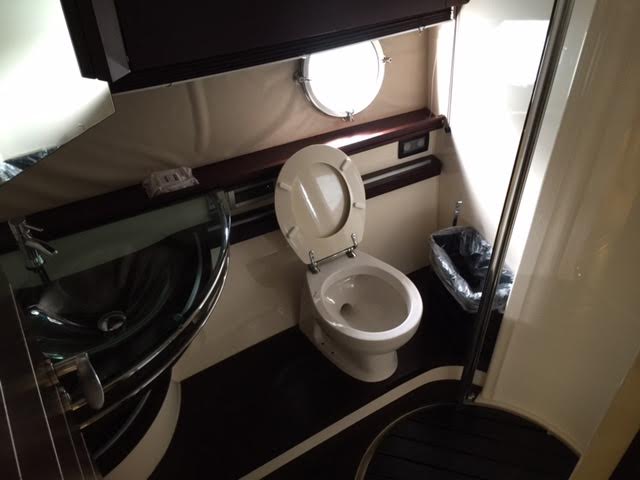 YACHT RENTAL IN CANCUN AZIMUT 68 S LUXURY SERVICE 17