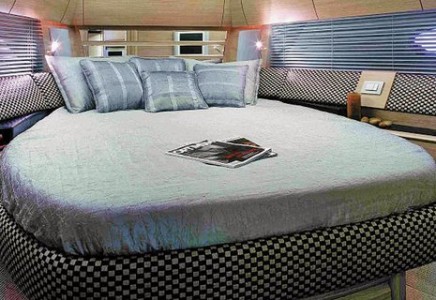 Atlantis 55 yacht rental cancun 4