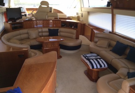 Azimut 58 yacht rental cancun 8