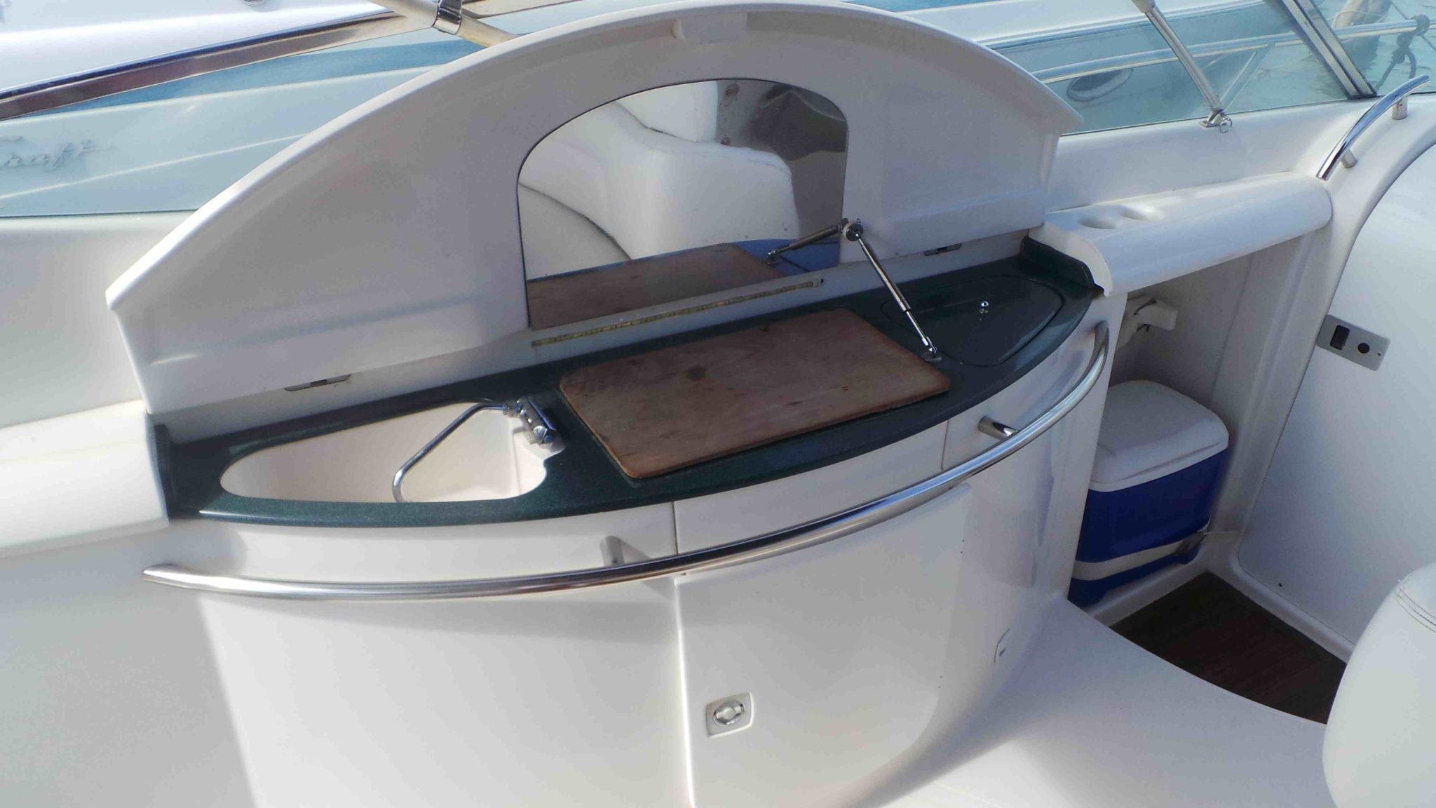 32 ft Sessa Yacht Charter Cancun