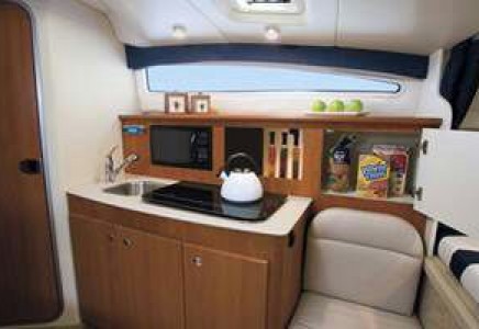Bayliner 30 yacht rental cancun 10