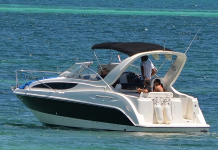 Bayliner 30 yacht rental cancun 7 1