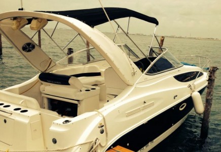 Bayliner 30 yacht rental cancun