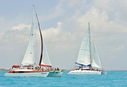 Catamaran 40 rental cancun 8 1