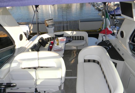 Four winns 41 yacht rental cancun 7