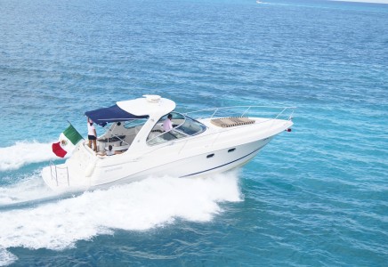 Four winns 41 yacht rental cancun 8