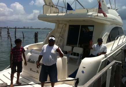 Meridian 46 yacht rental cancun 2