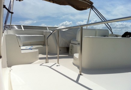 Meridian 46 yacht rental cancun 5