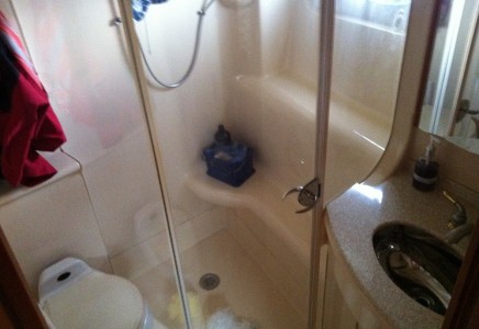 Meridian 46 yacht rental cancun 9