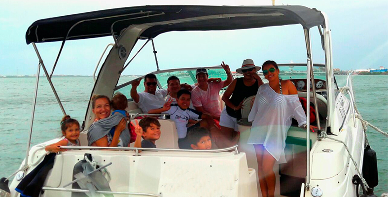 RENTA DE YATES EN CANCUN RINKER 33 PIES 22