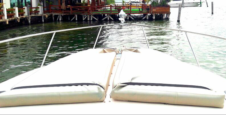 RENTA DE YATES EN CANCUN RINKER 33 PIES 7