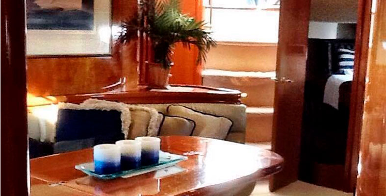 Renta de yates en Cancun Sunseeker 60 pies 7